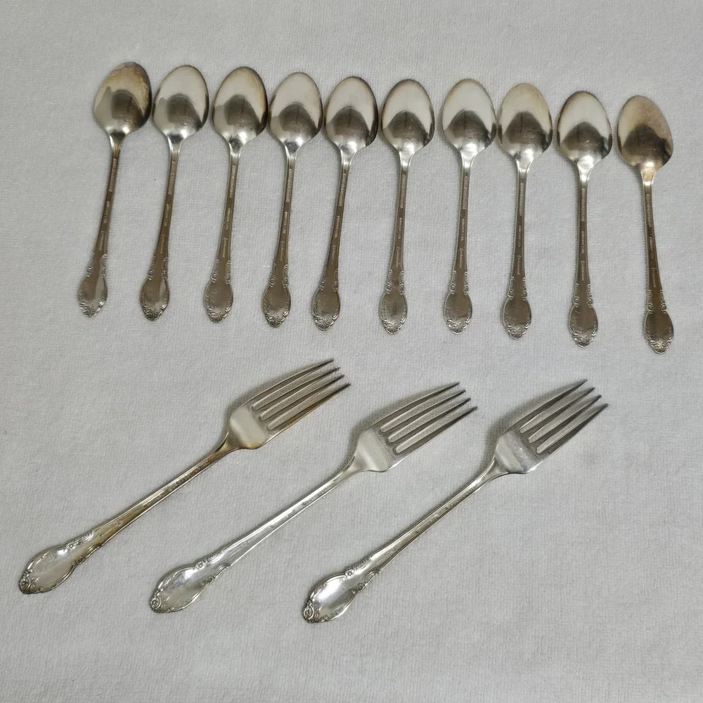 Oneida 1881 Rogers Enchantment Serving Utensils Silver Plate LondonTown 13 Pcs